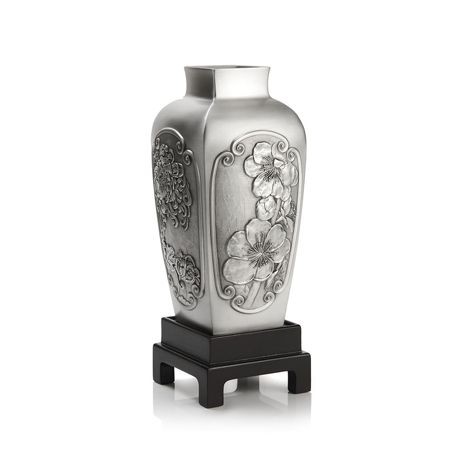 Four Gentlemen Vase SM