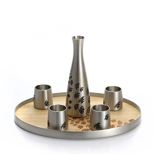 Shuraku Sake Set - main view