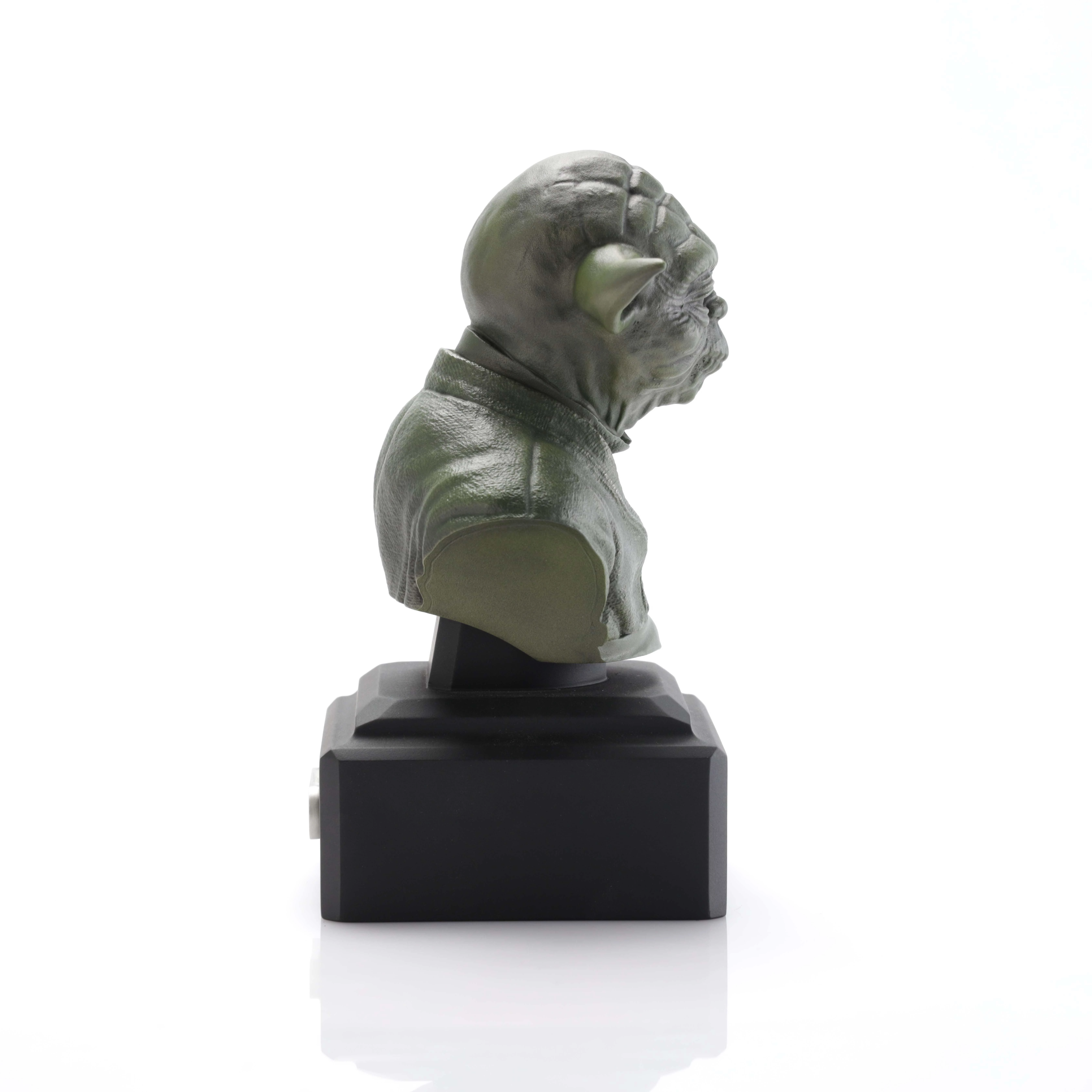 Royal Selangor Limited Edition Green Yoda Bust - view 3