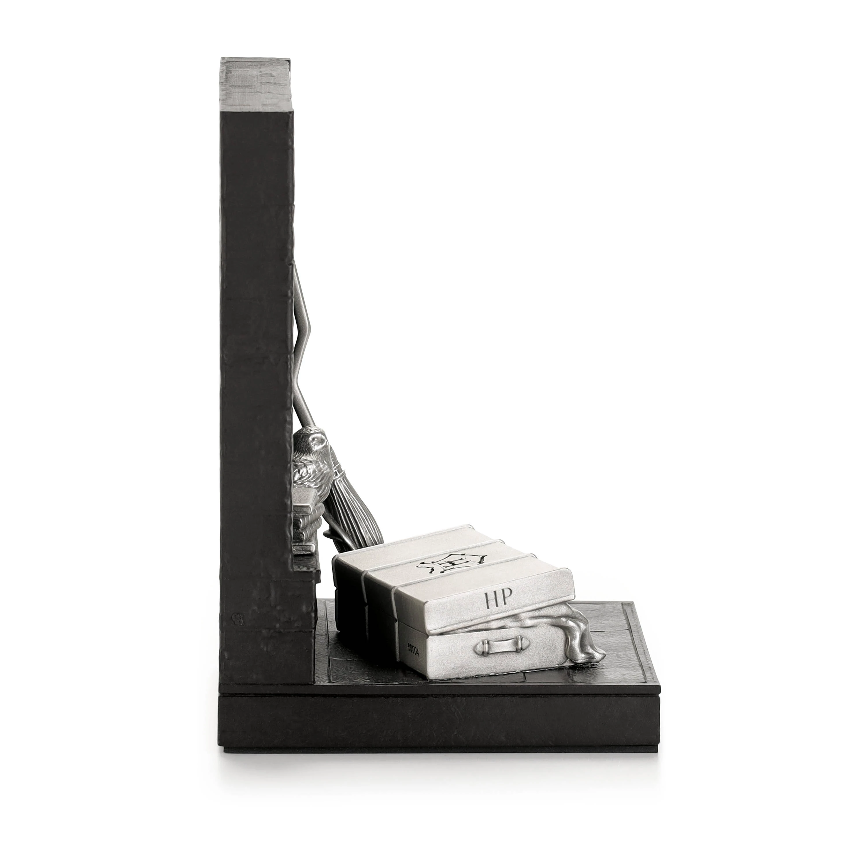 Royal Selangor Harry Potter Bookend - view 4