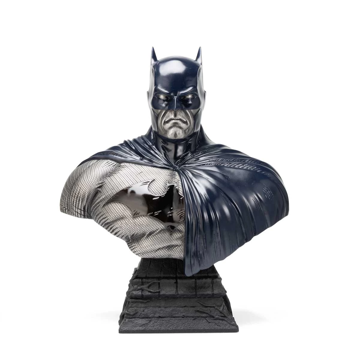Limited Edition Batman Bust - main view