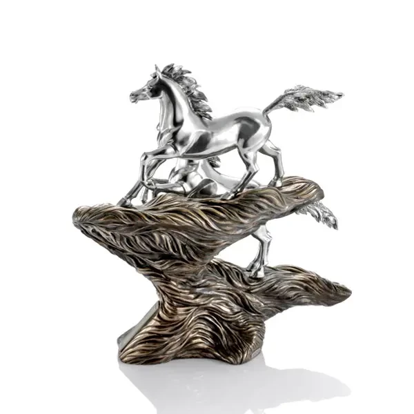 The Horse - Quest of Victory Figurine - view 2