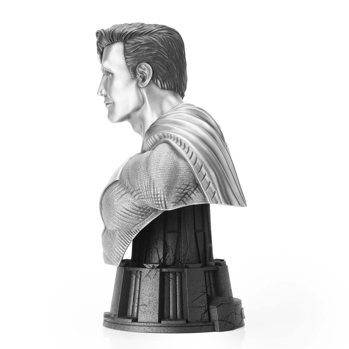 DC Limited Edition Superman Bust - view 3