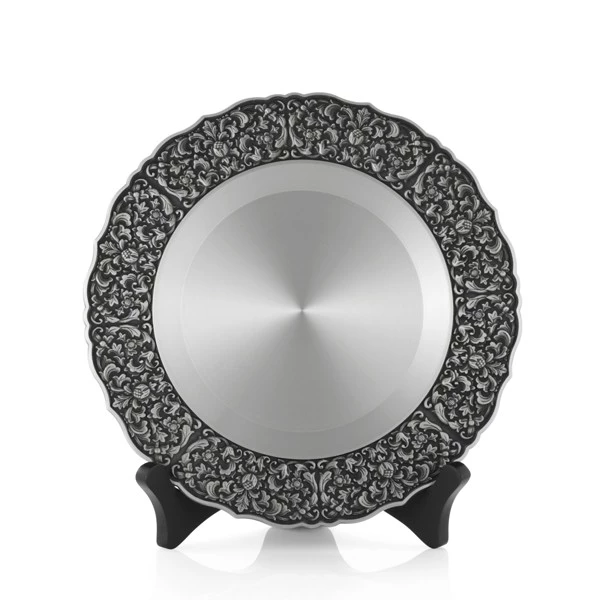 Classic Expressions Satin Plate LG - main view